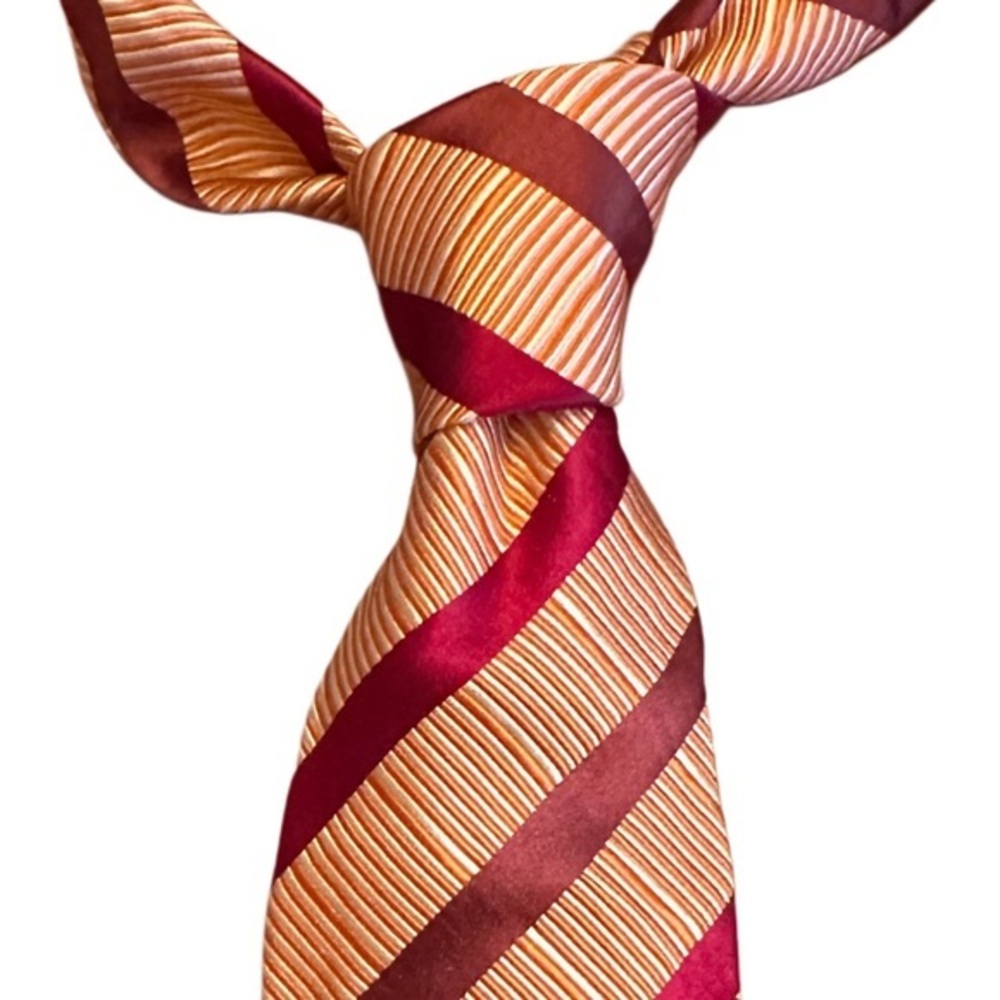 Vintage Peter Millar - Elegant Striped Tie in Red and Orange